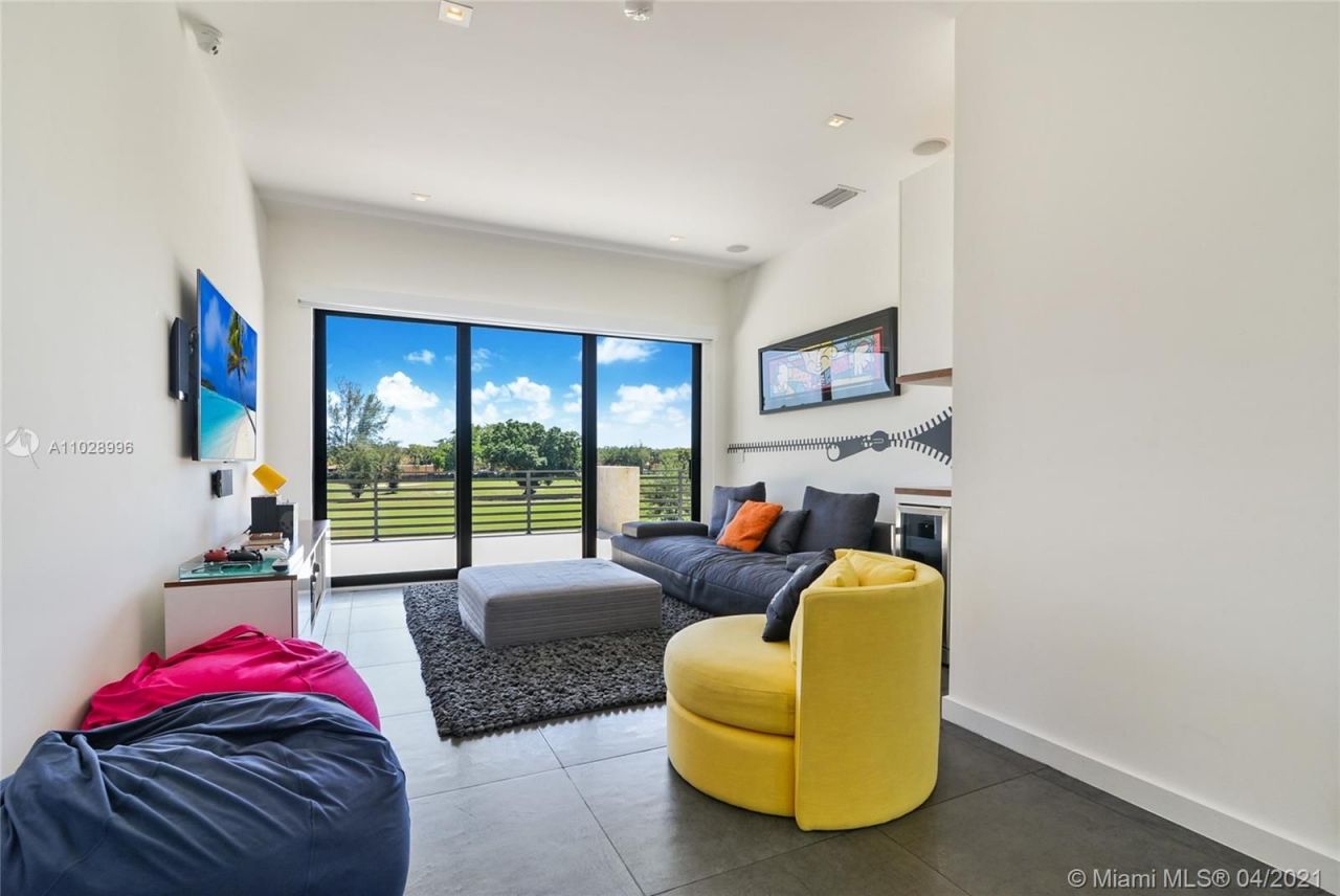 Villa en Miami, Estados Unidos, 500 m² - imagen 8