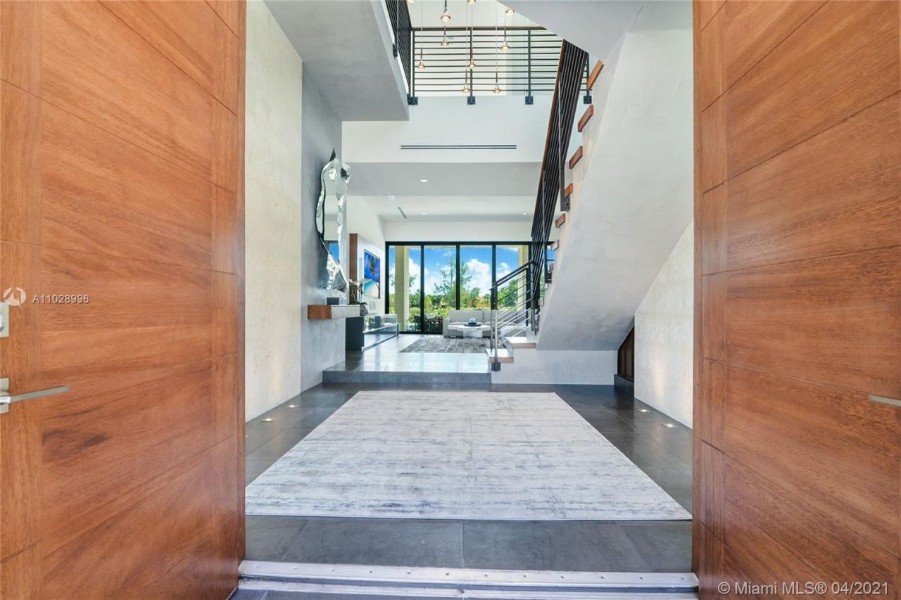 Villa en Miami, Estados Unidos, 500 m² - imagen 3