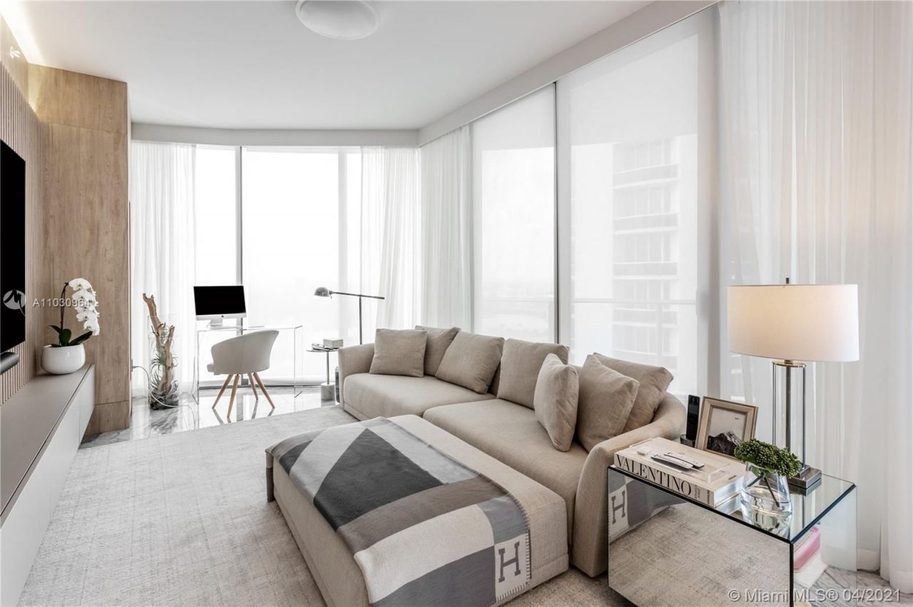 Flat in Miami, USA, 260 m² - picture 11