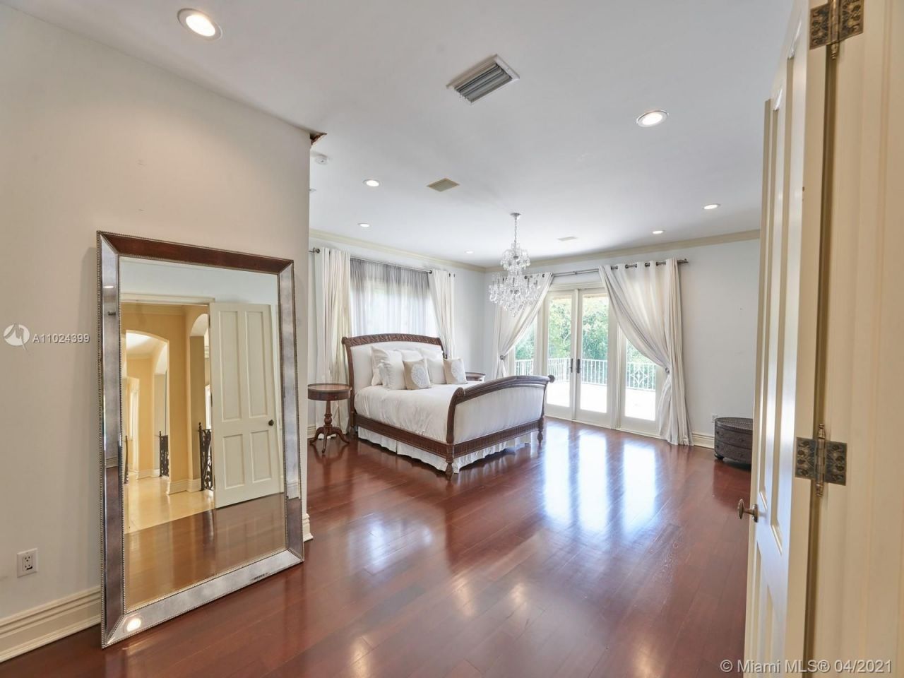 Finca en Miami, Estados Unidos, 700 m² - imagen 5