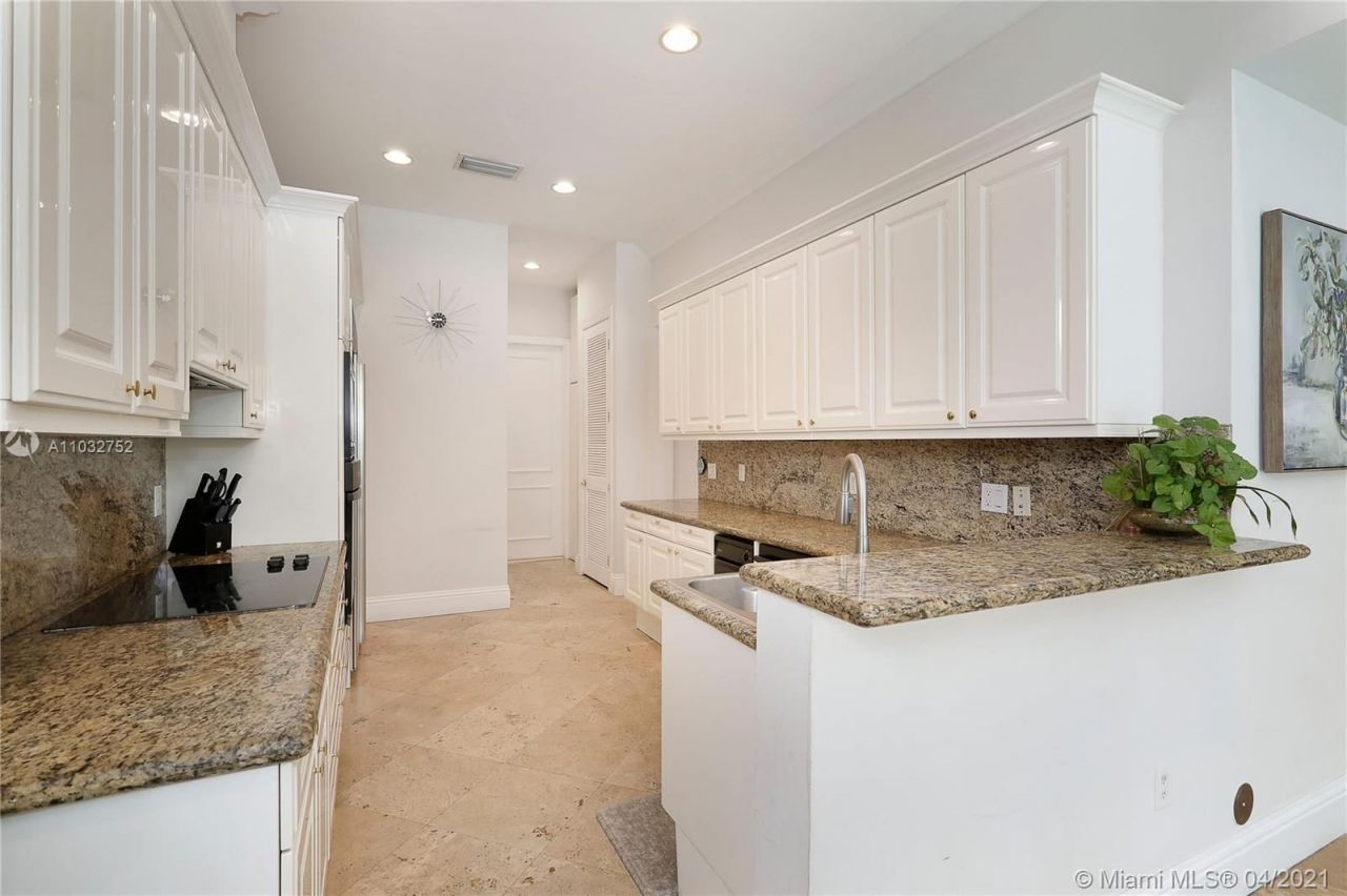 Cottage in Miami, USA, 350 m² - Foto 10