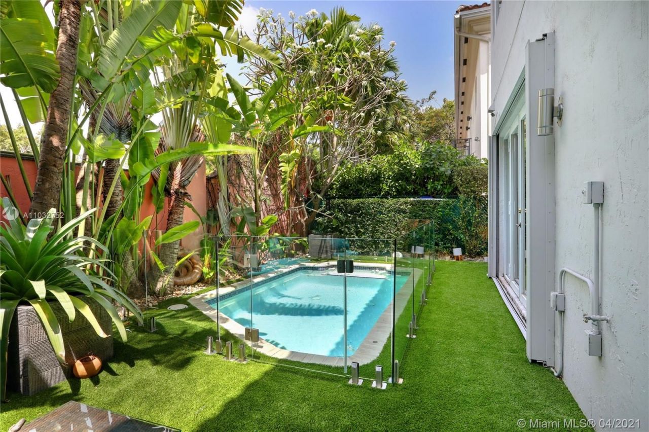 Cottage in Miami, USA, 350 m² - Foto 2