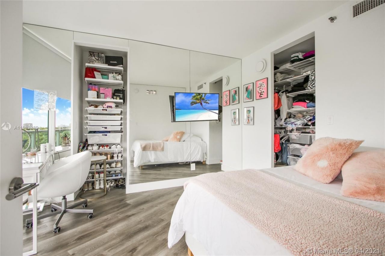 Flat in Miami, USA, 120 m² - picture 4