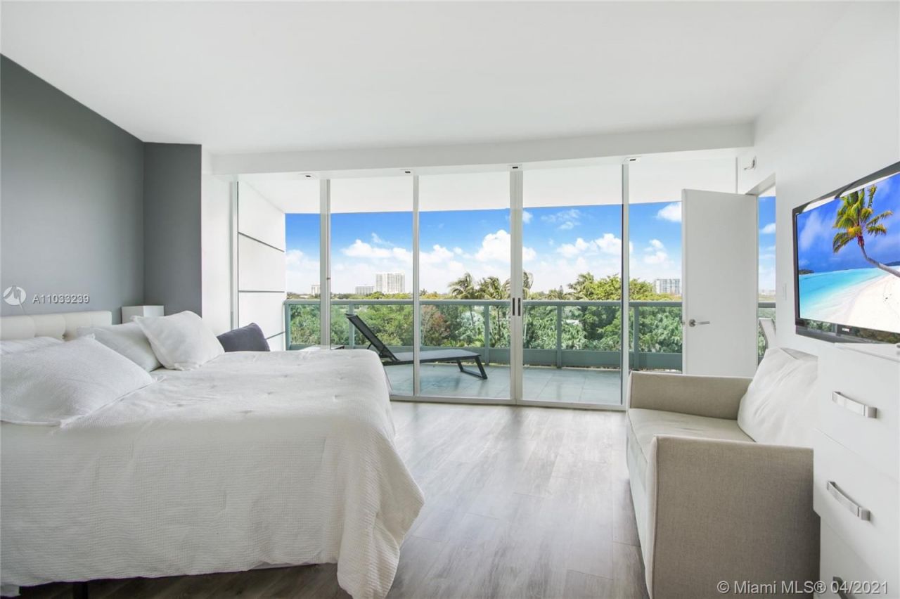 Flat in Miami, USA, 120 m² - picture 7