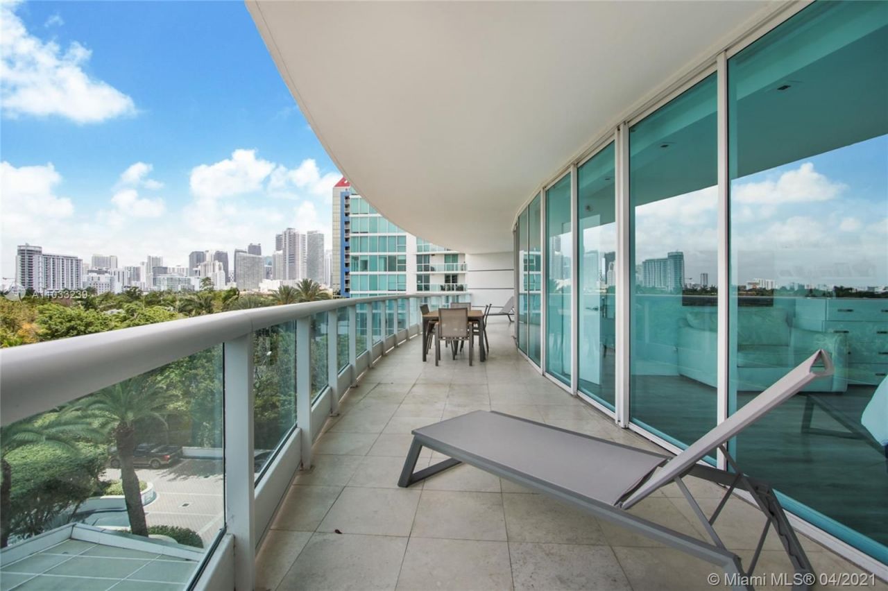 Flat in Miami, USA, 120 m² - picture 12