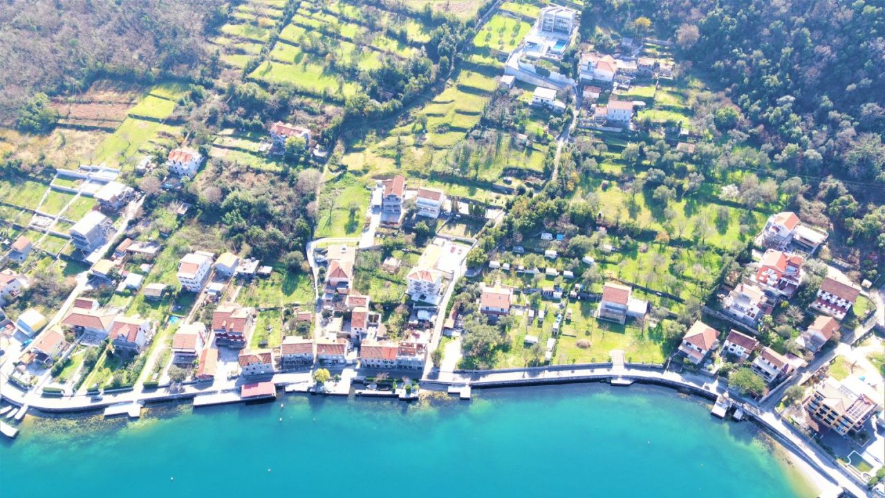 Terreno en Stoliv, Montenegro, 1 805 m² - imagen 11