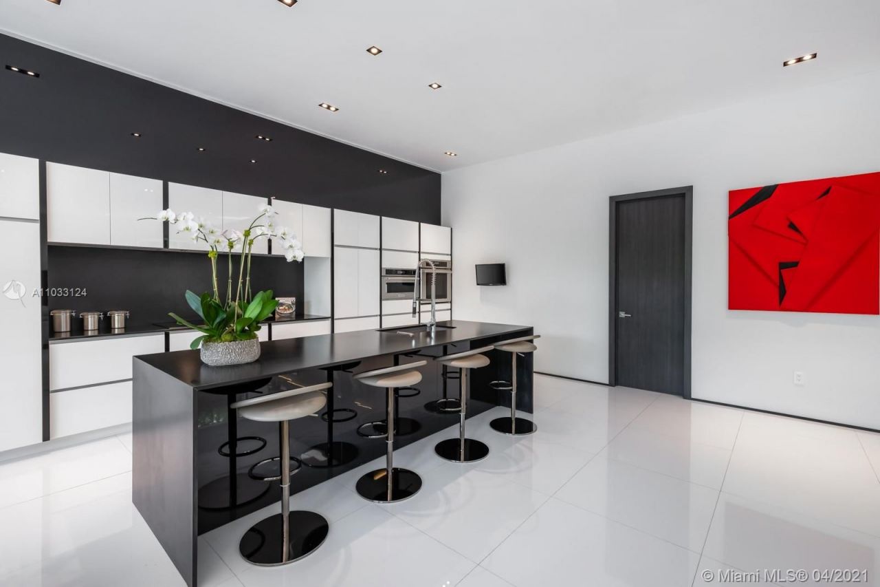 Villa à Miami, États-Unis, 290 m² - image 14