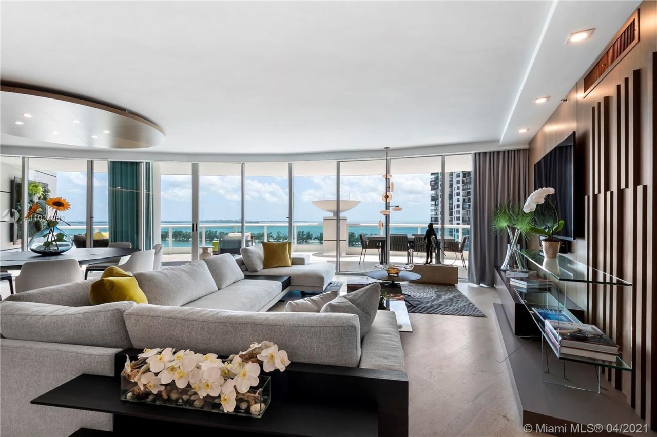 Flat in Miami, USA, 280 m² - picture 1