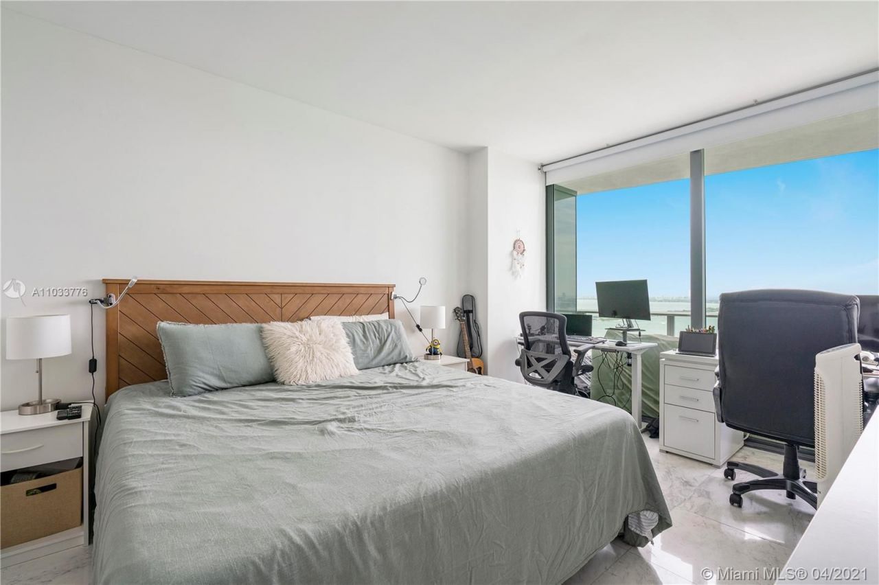 Flat in Miami, USA, 100 m² - picture 9