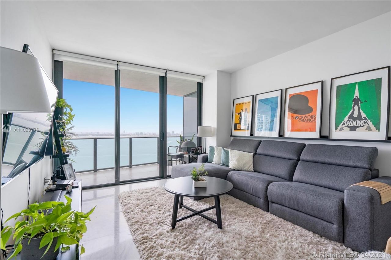 Flat in Miami, USA, 100 m² - picture 2