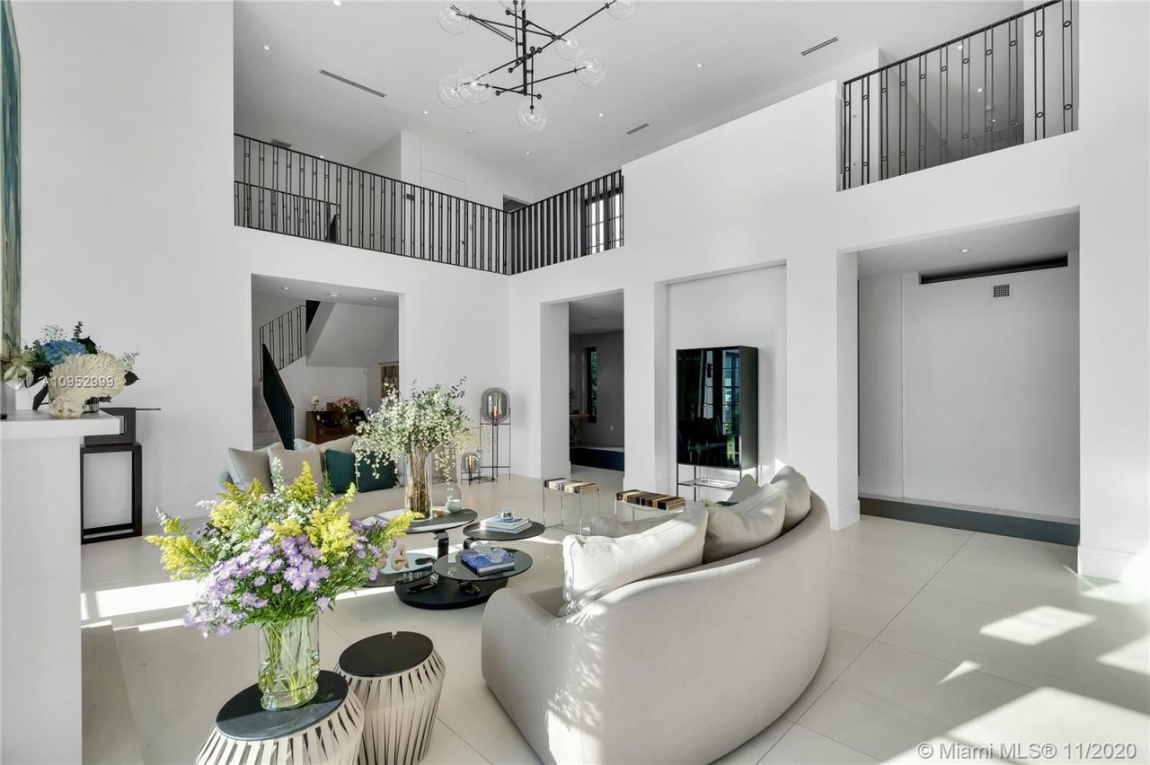 Villa en Miami, Estados Unidos, 600 m² - imagen 12