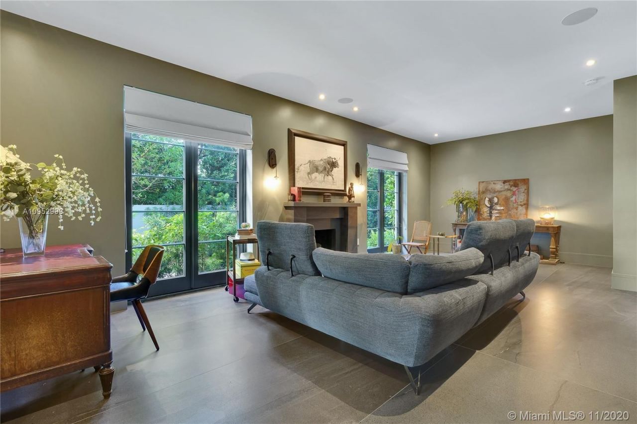 Villa en Miami, Estados Unidos, 600 m² - imagen 9