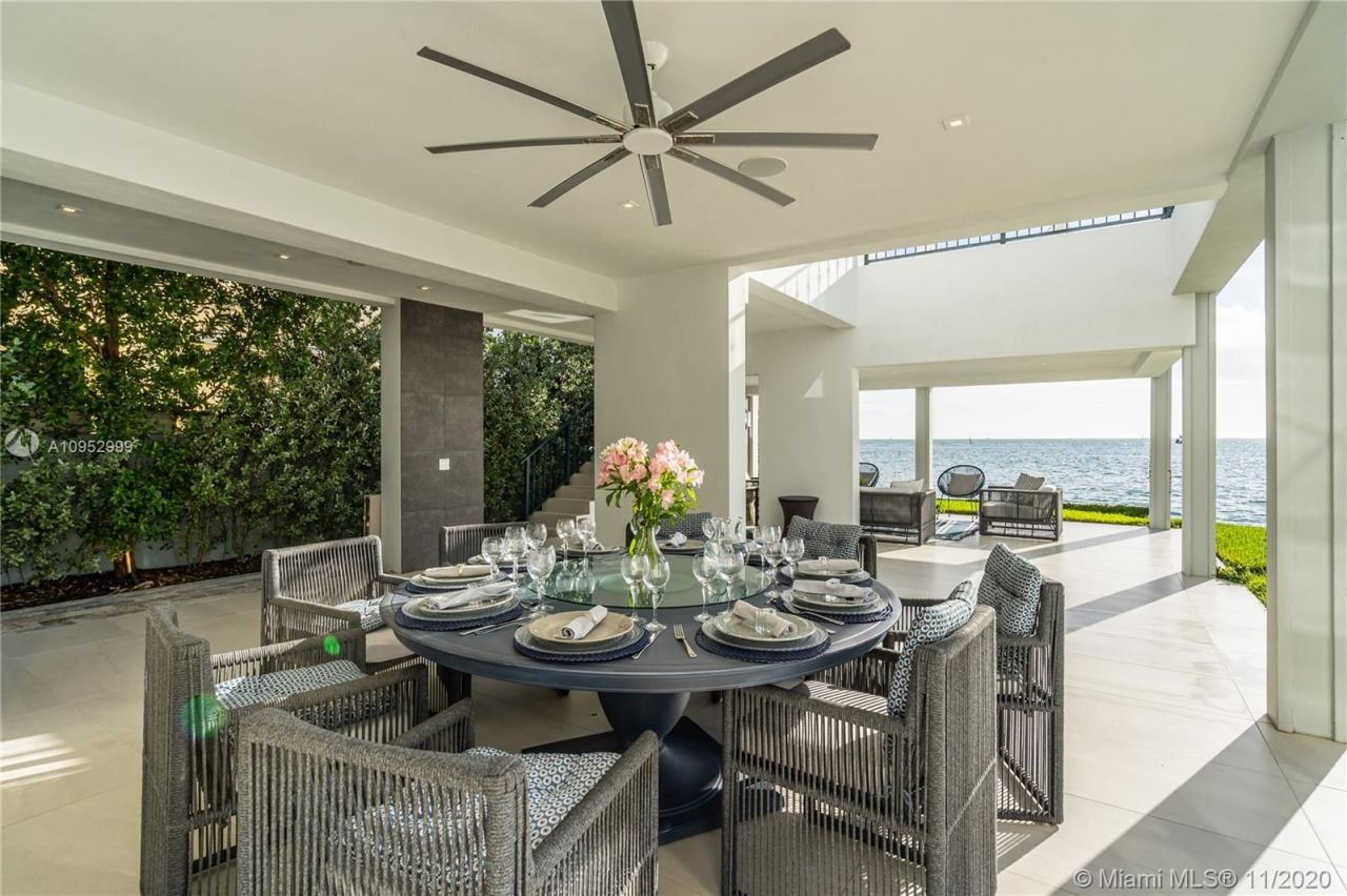 Villa en Miami, Estados Unidos, 600 m² - imagen 16