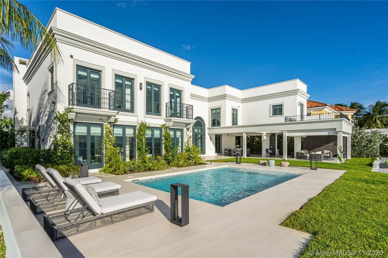 Villa en Miami, Estados Unidos, 600 m² - imagen 2