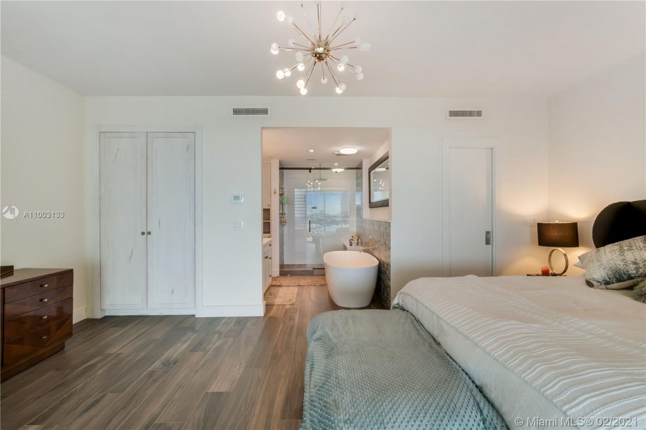 Loft in Miami, USA, 170 m² - picture 8