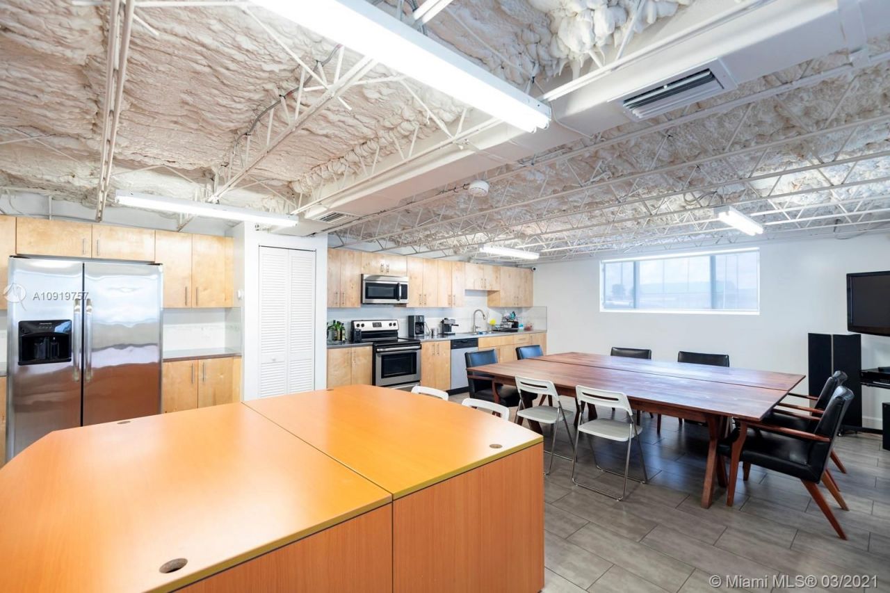 Proprietà commerciale a Miami, USA, 1 000 m² - foto 11