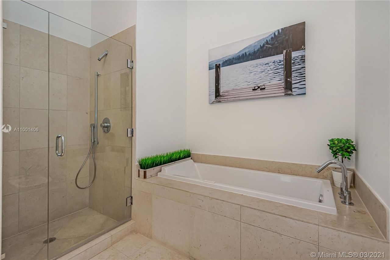 Loft in Miami, USA, 160 m² - picture 7