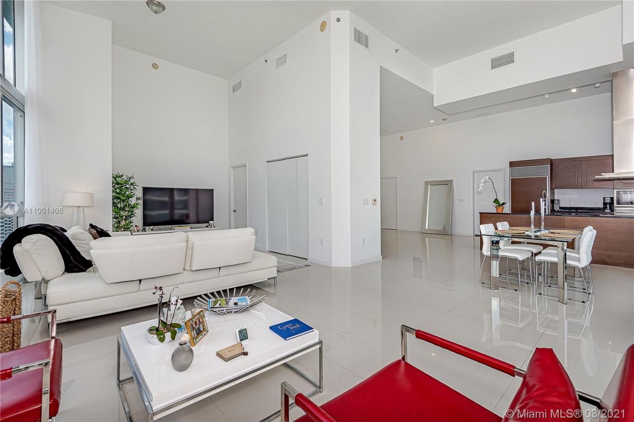 Loft in Miami, USA, 160 m² - picture 14