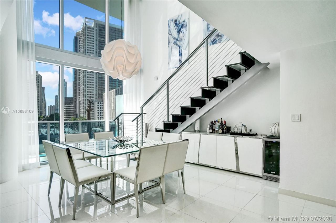 Loft en Miami, Estados Unidos, 150 m² - imagen 1