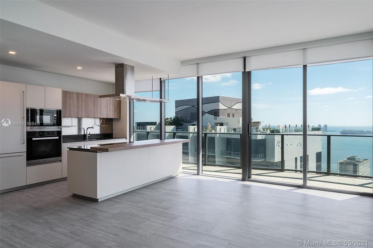 Penthouse à Miami, États-Unis, 190 m² - image 1