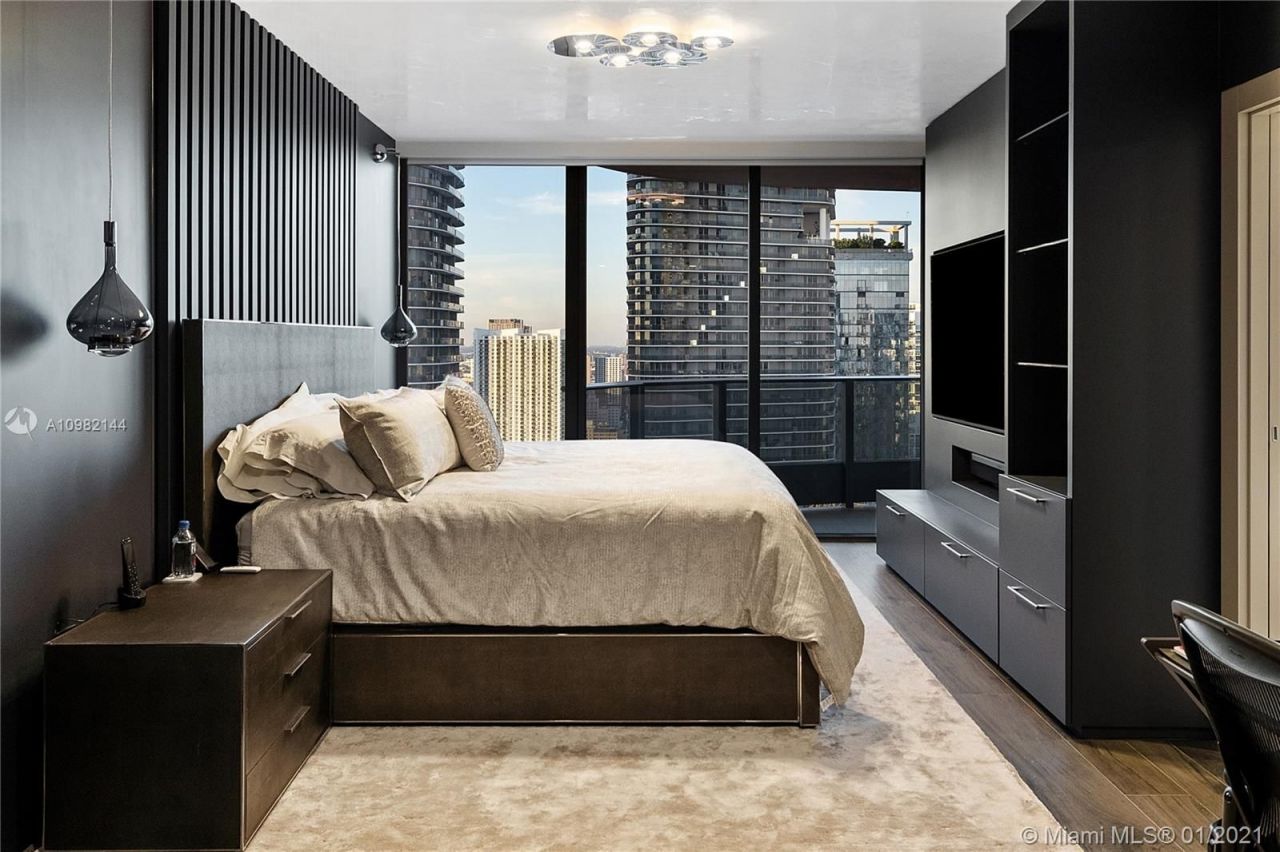 Piso en Miami, Estados Unidos, 140 m² - imagen 12