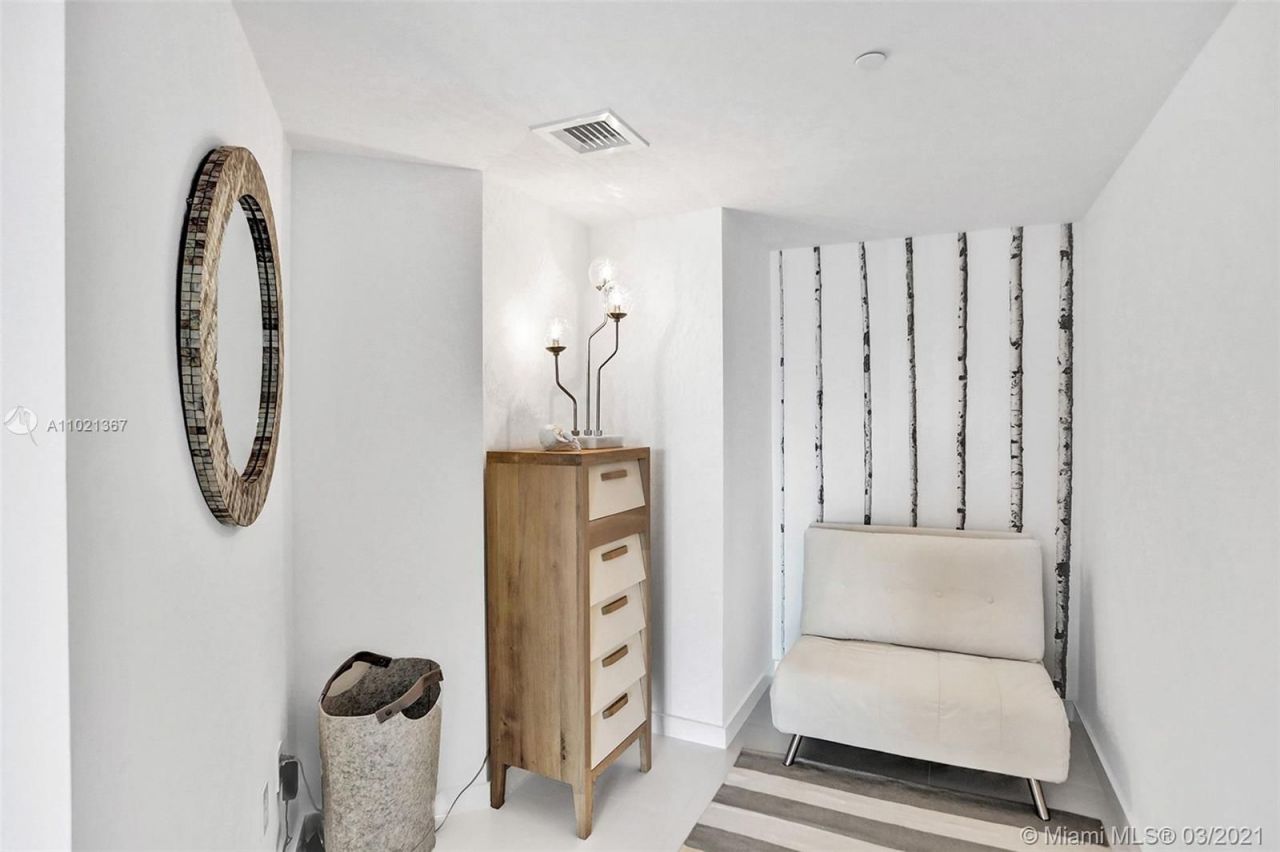 Flat in Miami, USA, 120 m² - picture 9