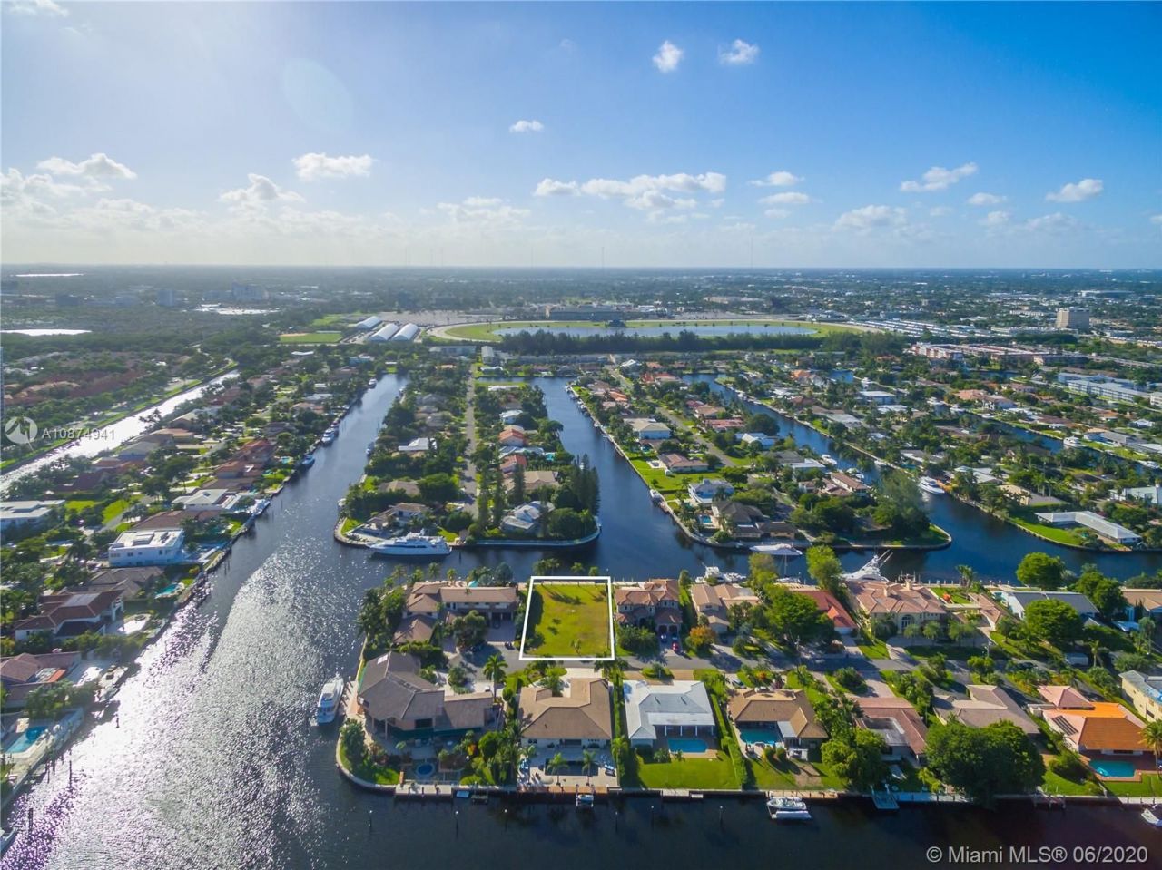 Terrain à Miami, États-Unis, 11 ares - image 6