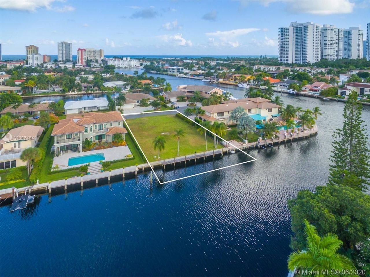 Terreno en Miami, Estados Unidos, 11 ares - imagen 1