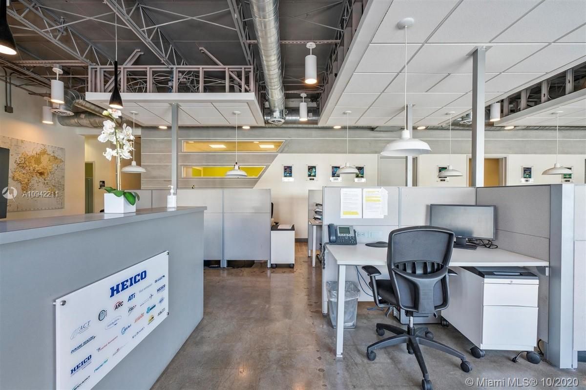 Proprietà commerciale a Miami, USA, 1 100 m² - foto 6