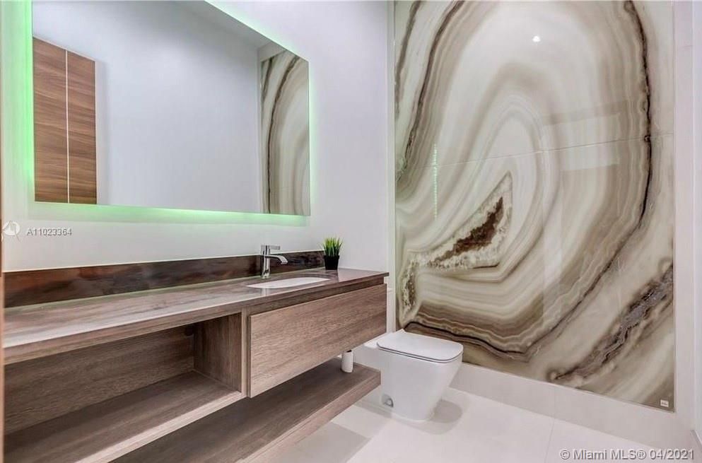 Villa à Miami, États-Unis, 600 m² - image 8