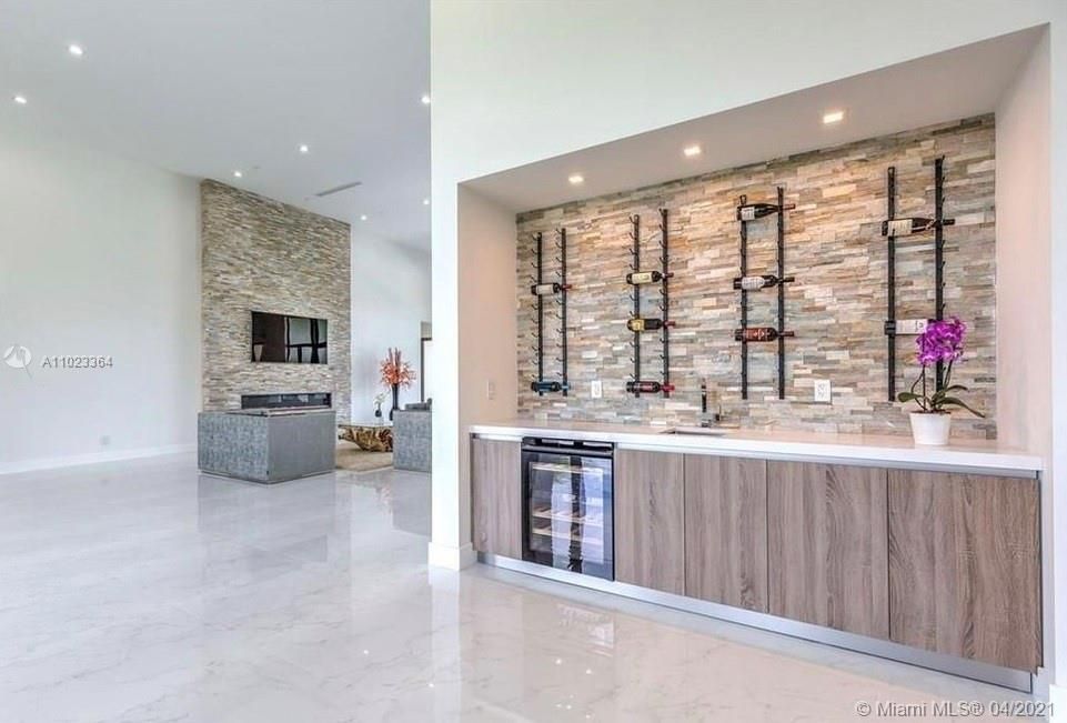 Villa à Miami, États-Unis, 600 m² - image 14