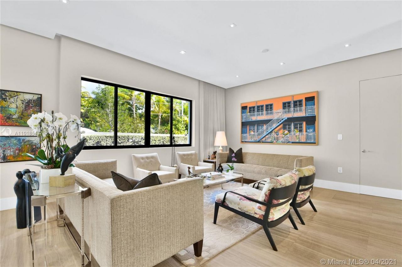 Villa à Miami, États-Unis, 370 m² - image 6