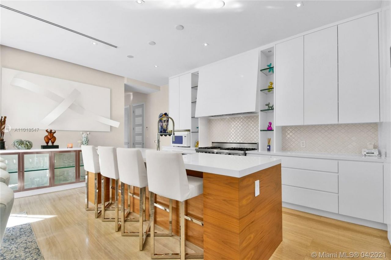 Villa à Miami, États-Unis, 370 m² - image 15