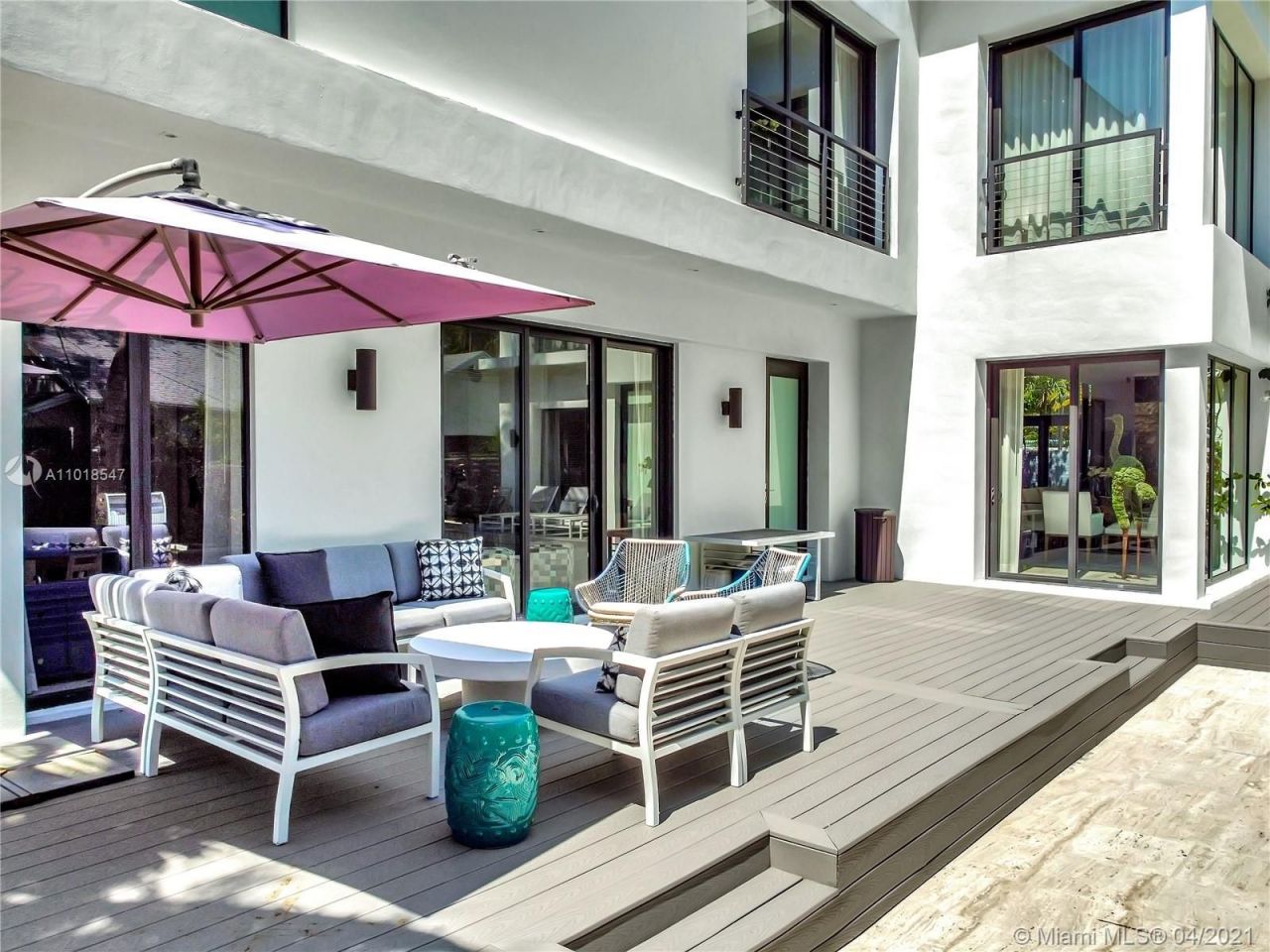 Villa à Miami, États-Unis, 370 m² - image 13