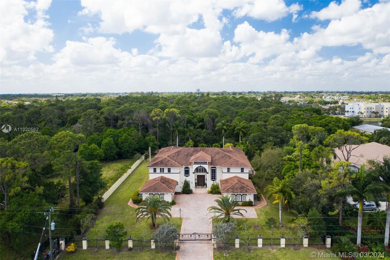 Manor in Miami, USA, 1 000 m² - picture 3