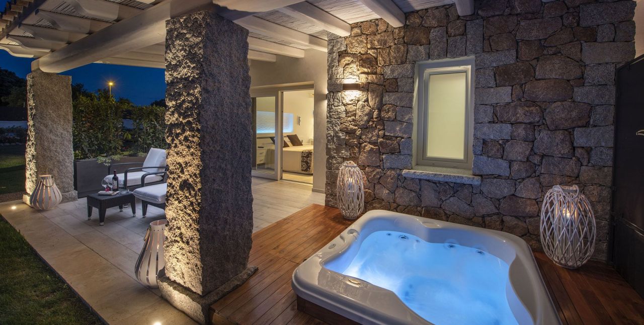 Villa en Pula (Cerdeña), Italia, 320 m² - imagen 6