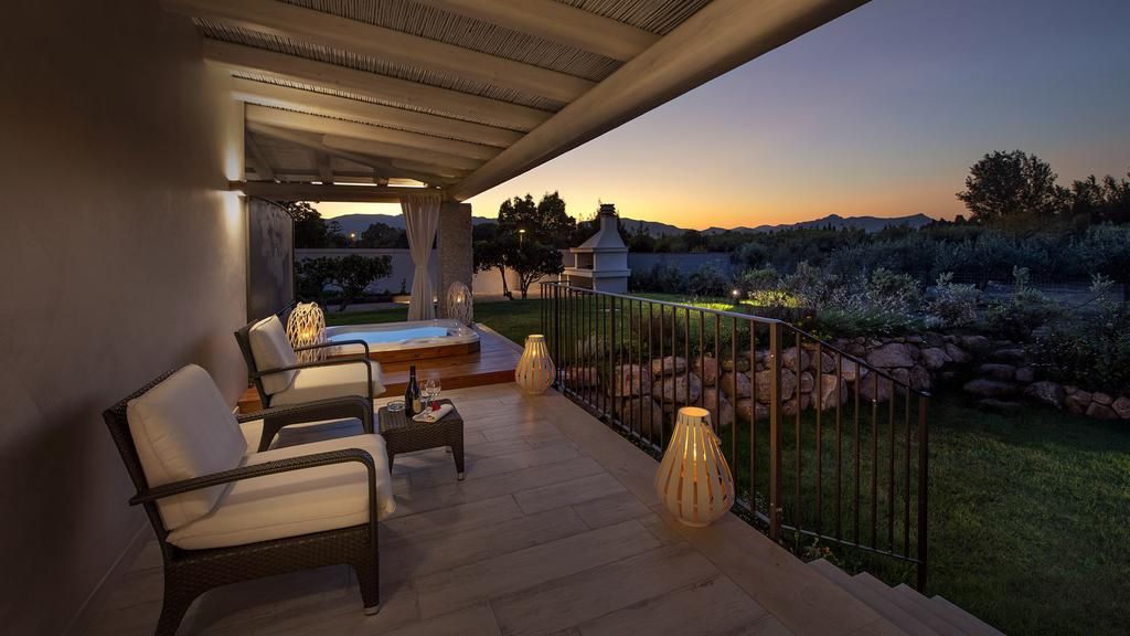 Villa en Pula (Cerdeña), Italia, 320 m² - imagen 12