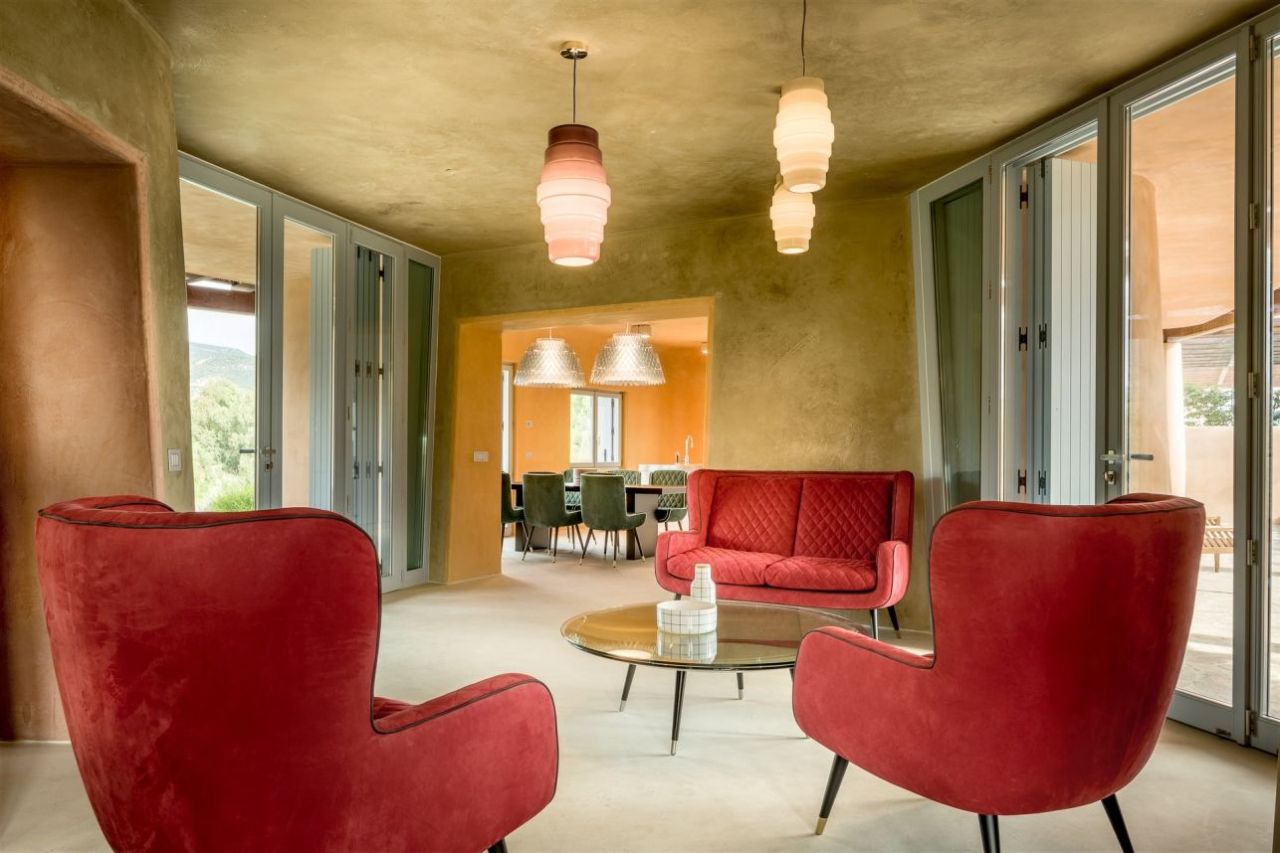 Villa en Pula (Cerdeña), Italia, 395 m² - imagen 7