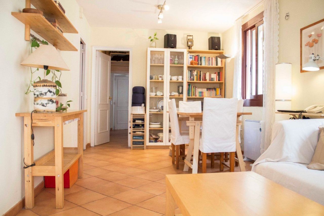 Wohnung in Barcelona, Spanien, 69 m² - Foto 2