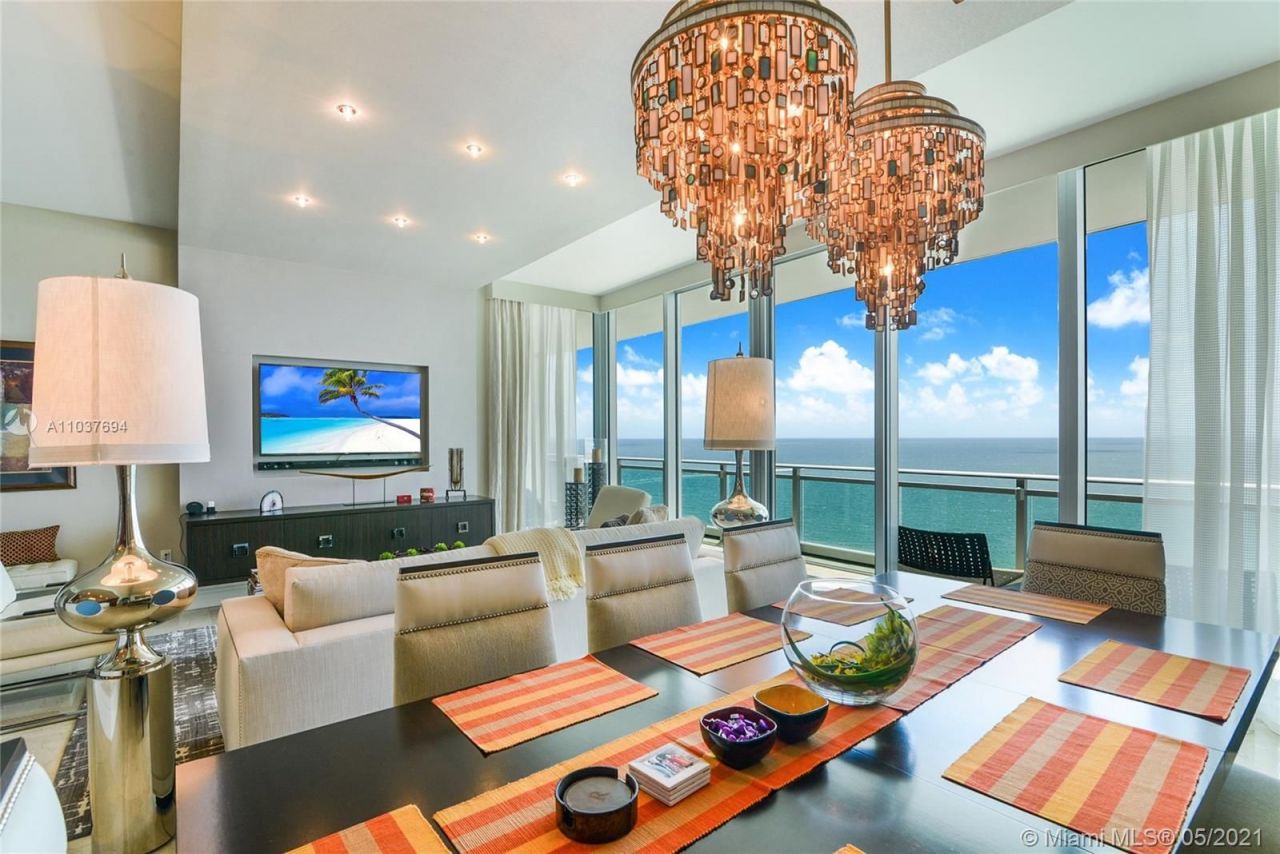 Flat in Miami, USA, 200 m² - picture 2