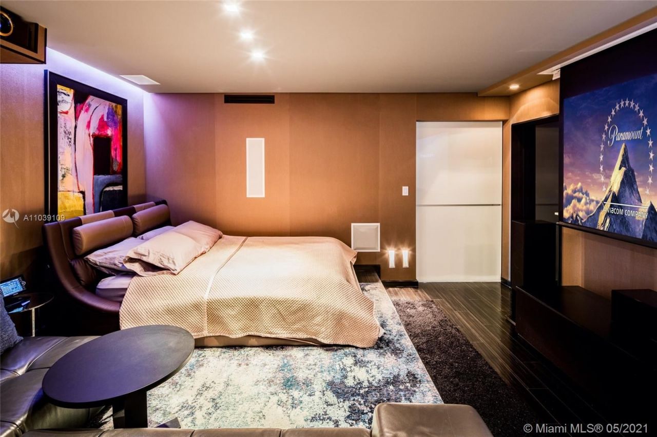 Apartamento en Miami, Estados Unidos, 400 m² - imagen 8