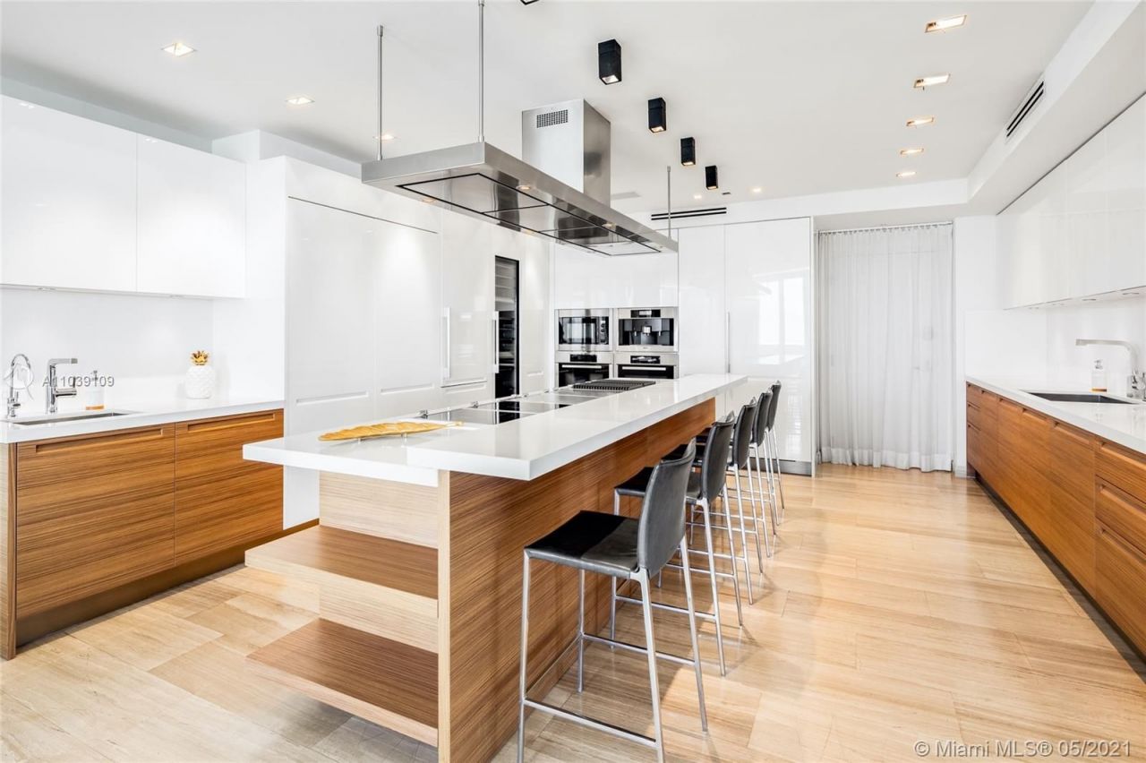 Apartamento en Miami, Estados Unidos, 400 m² - imagen 16