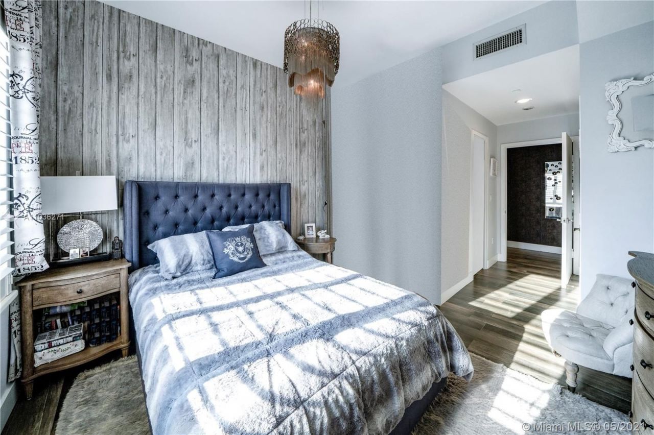 Piso en Miami, Estados Unidos, 230 m² - imagen 13