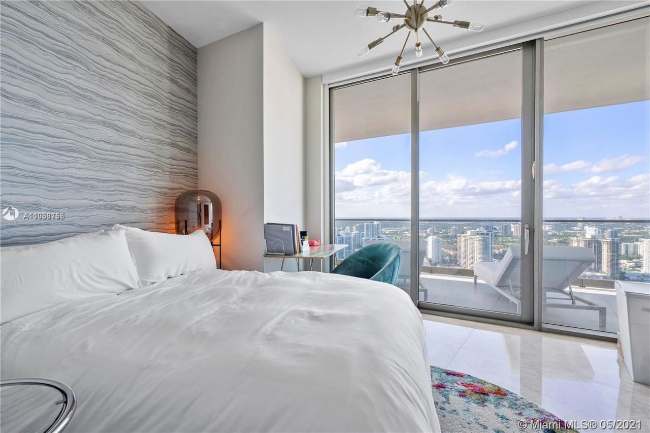 Flat in Miami, USA, 120 m² - picture 7