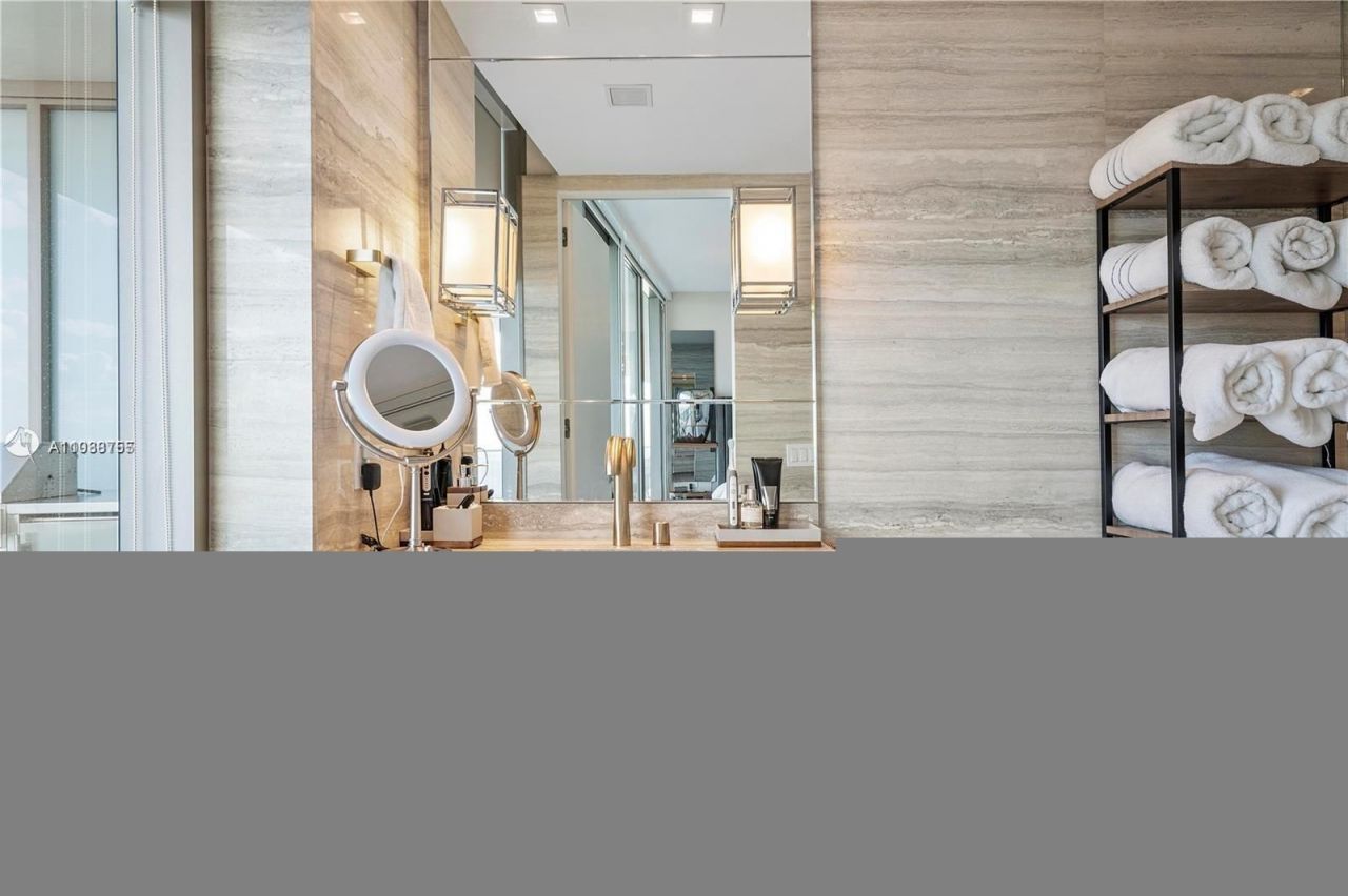 Flat in Miami, USA, 120 m² - picture 9