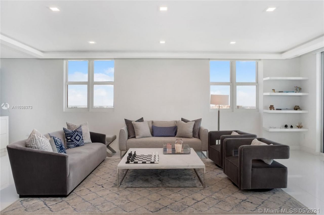 Piso en Miami, Estados Unidos, 350 m² - imagen 15