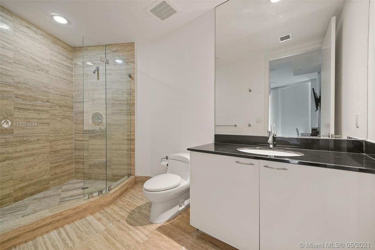 Piso en Miami, Estados Unidos, 200 m² - imagen 5