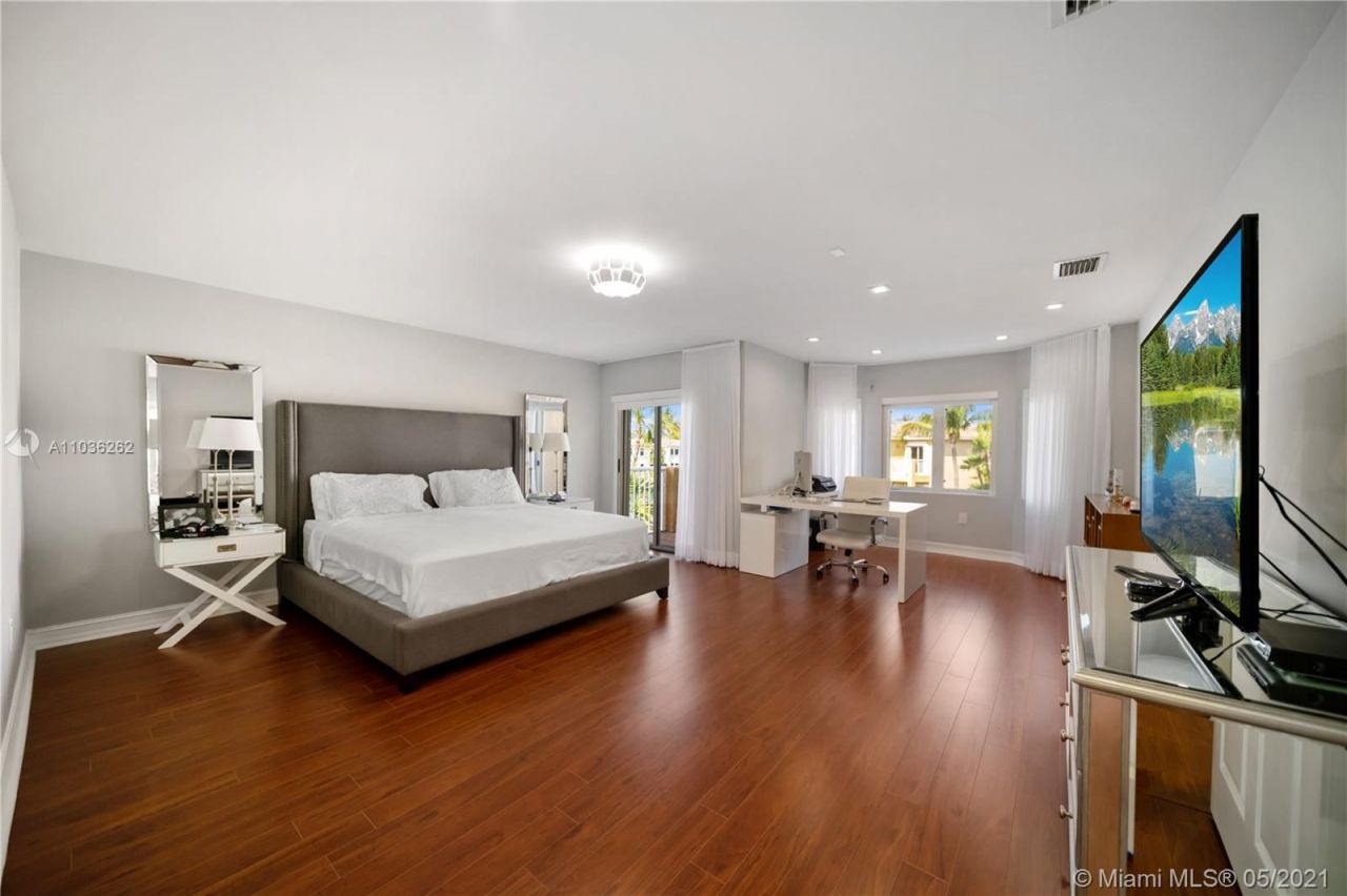 Villa in Miami, USA, 250 m² - picture 10