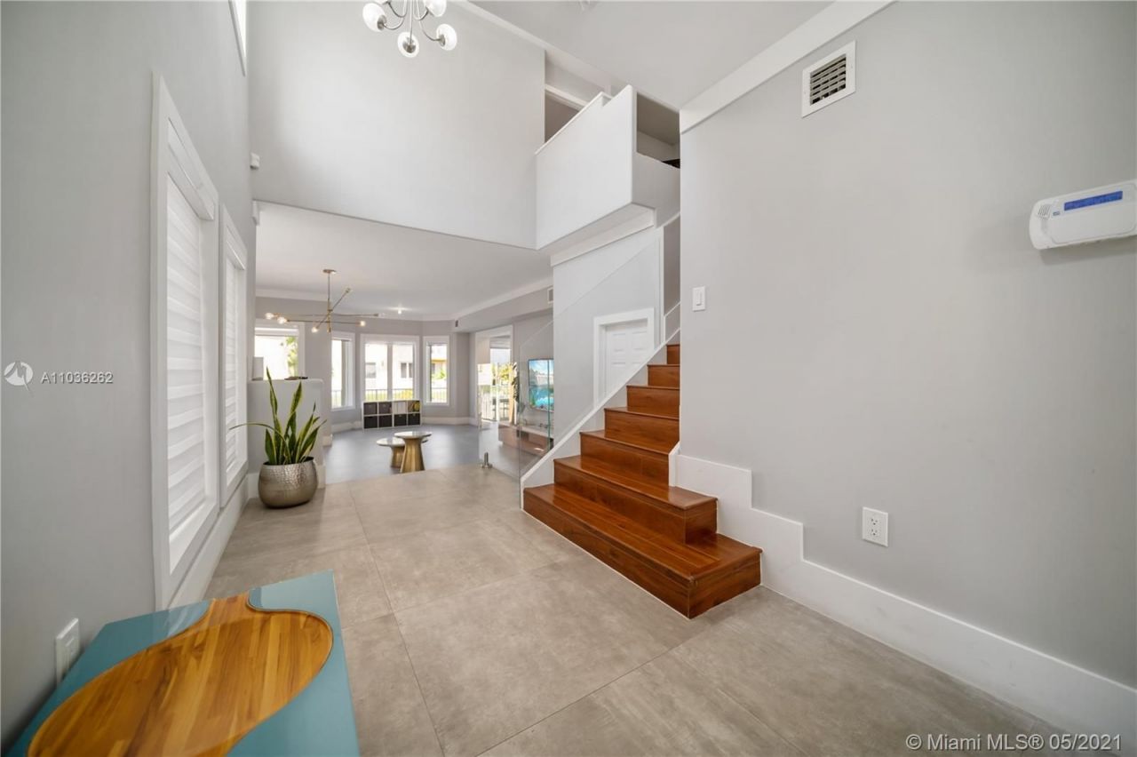 Villa in Miami, USA, 250 m² - picture 5