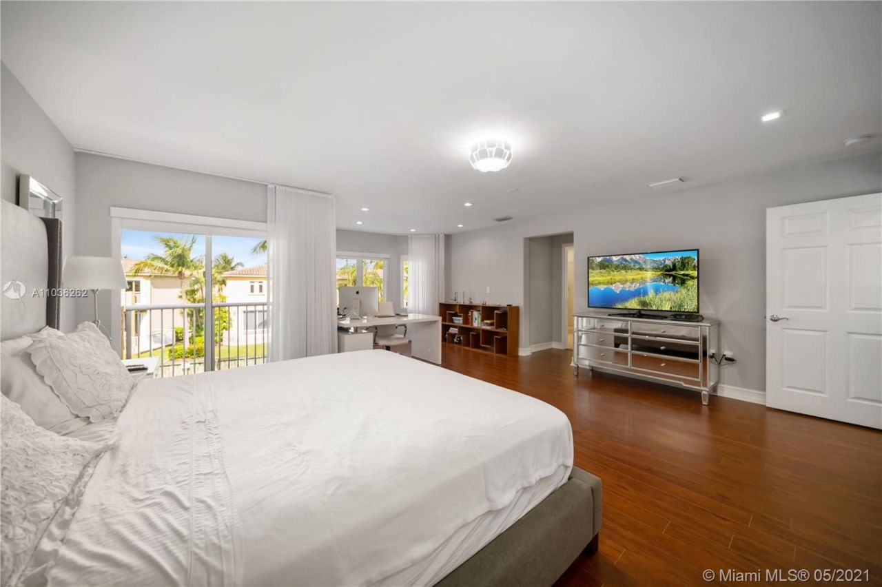 Villa in Miami, USA, 250 m² - picture 9